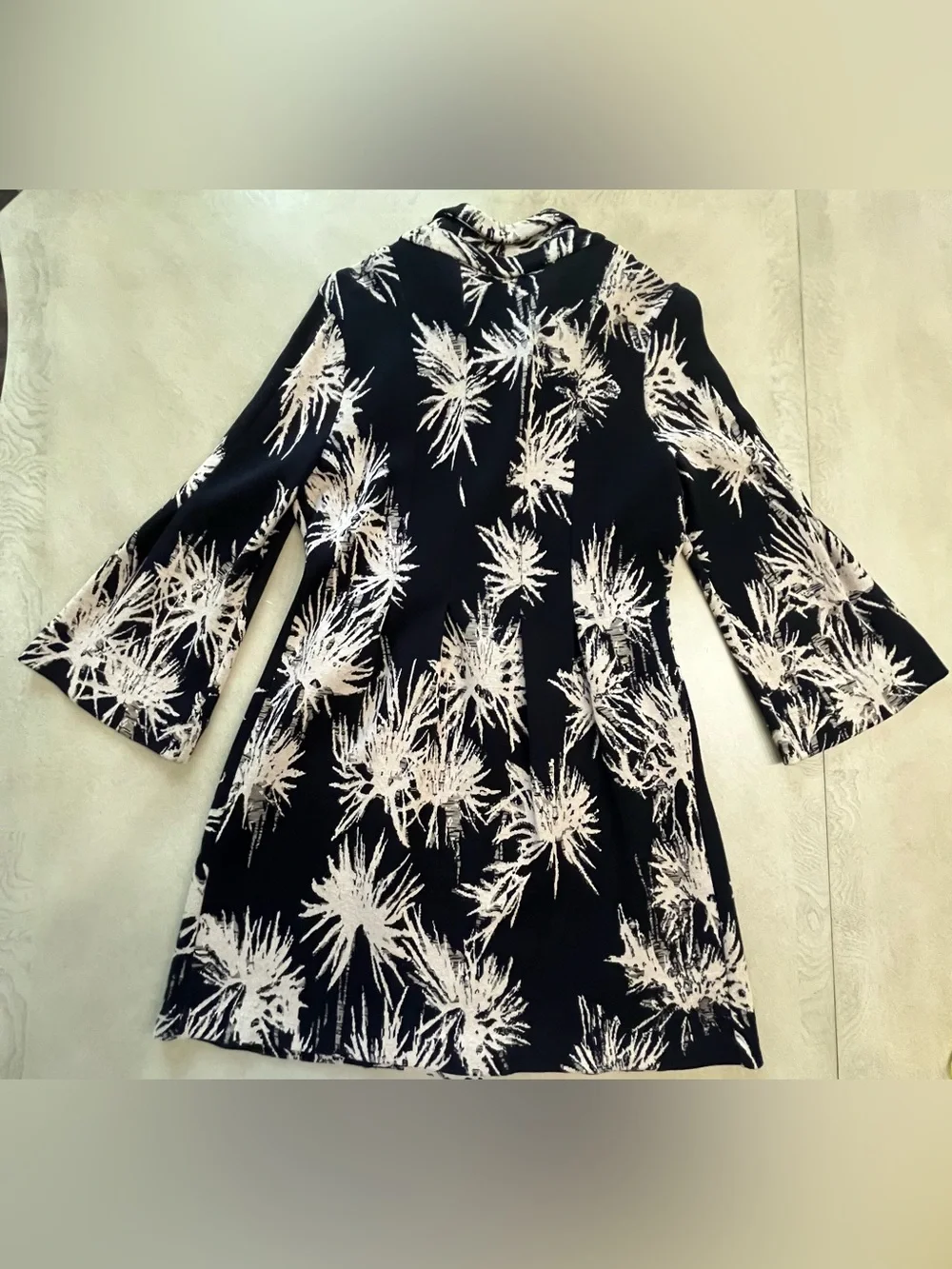 NIC+ZOE Black Cream Abstract Palm Knit Jacket Button Front Size Medium